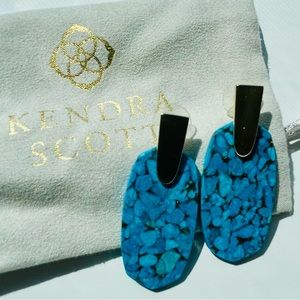 NWOT Kendra Scott Marty Earrings